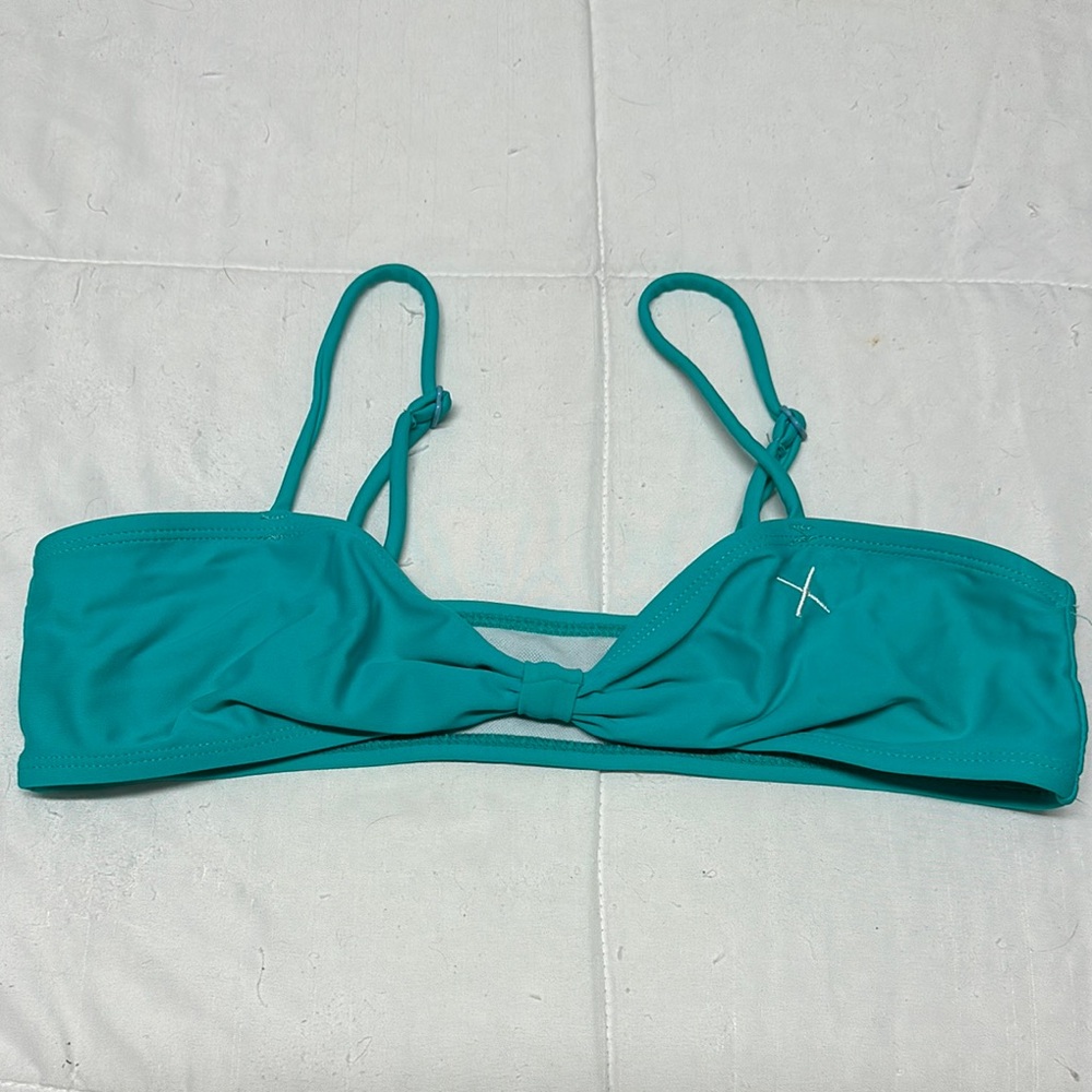 NWOT Boutine LA Cyan Bikini Top